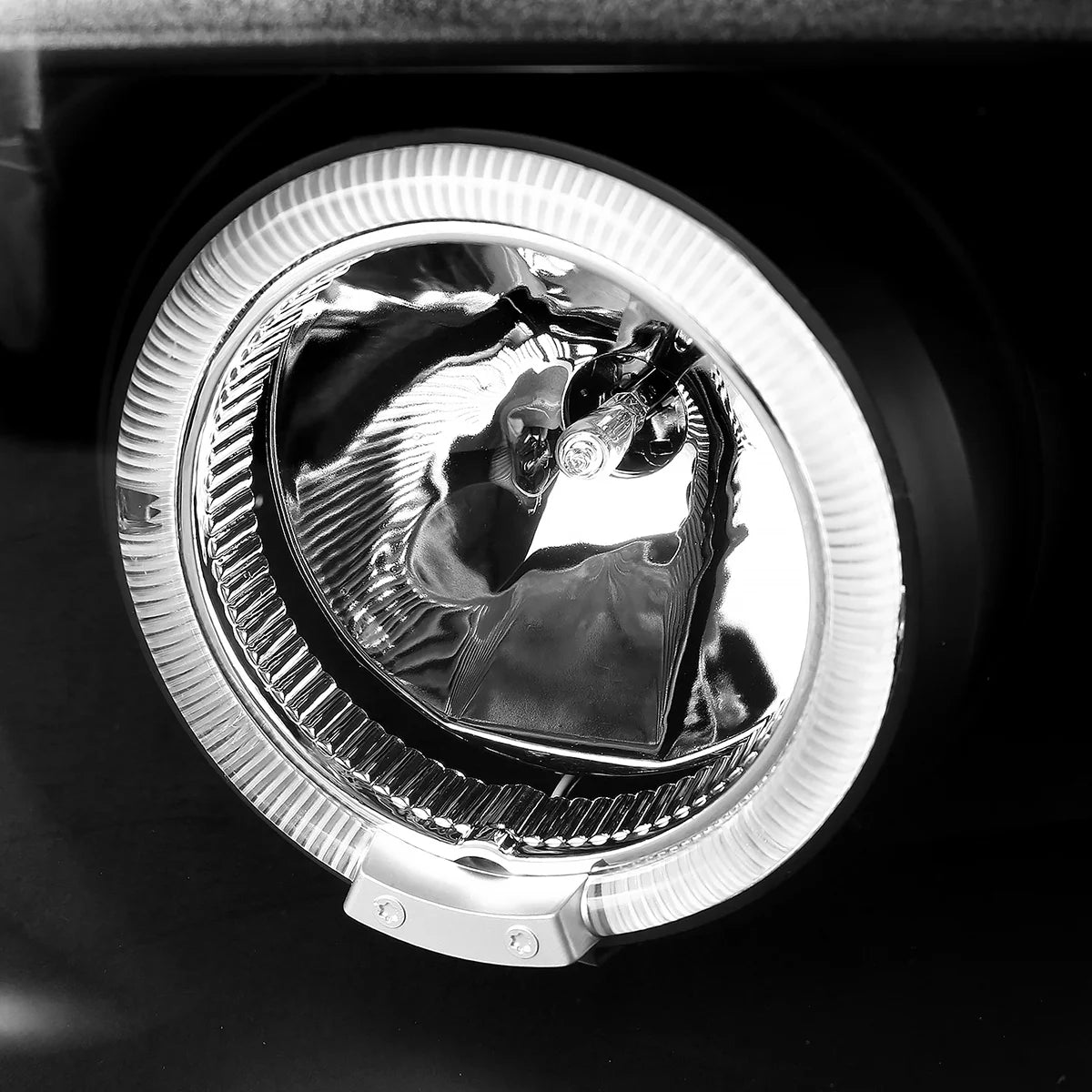 Black Housing Clear Lens LED Halo Projector Headlights, L/R Pair B117