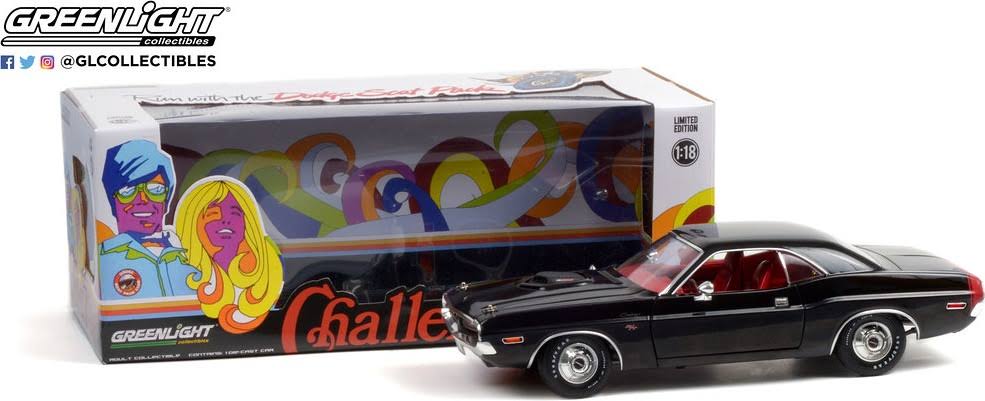 Black 1/18 Diecast Model Car V31451