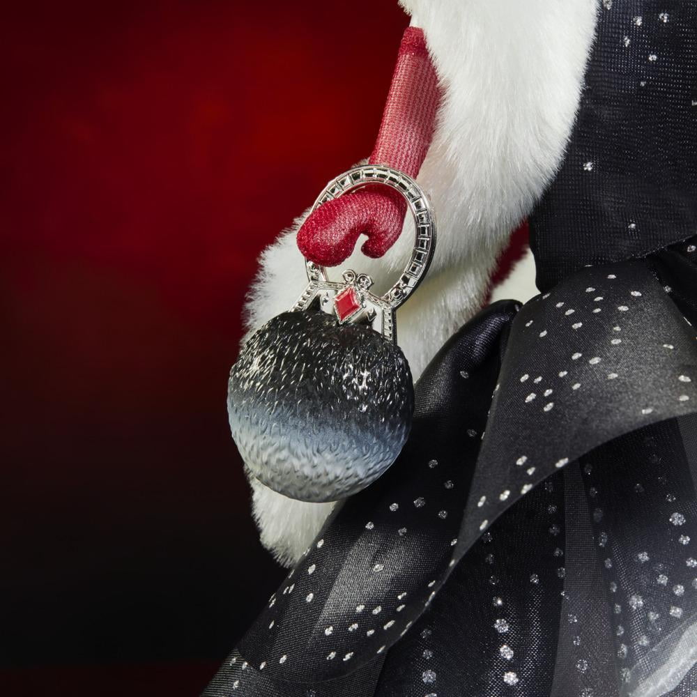 Cruella De Vil Fashion Doll K471